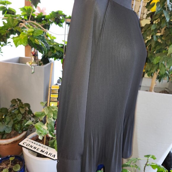 Vince Camuto  High Neck Pleated Black Georgette Crepe L/S Tunic Blouse - Picture 2 of 10